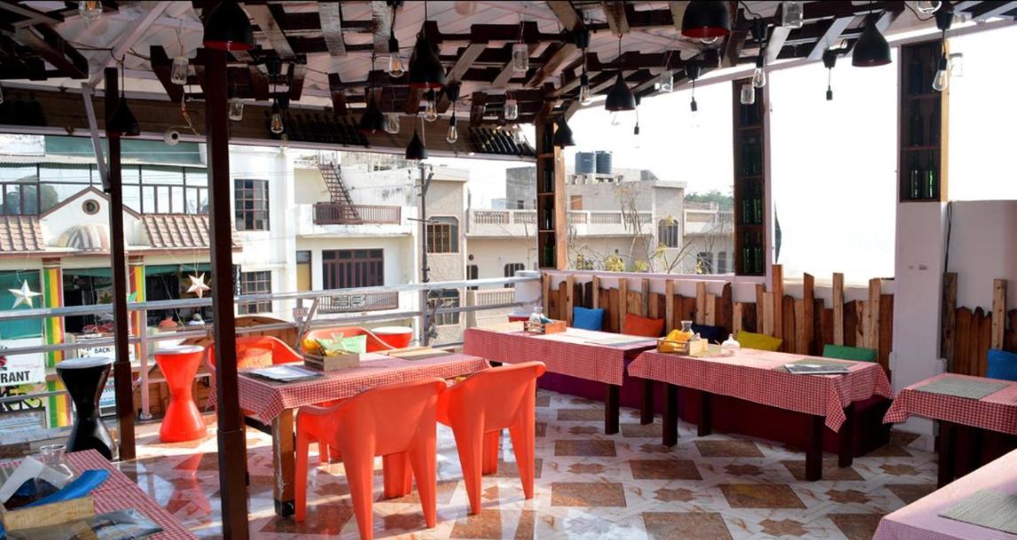 Travel Monkey Hostel Agra  Esterno foto