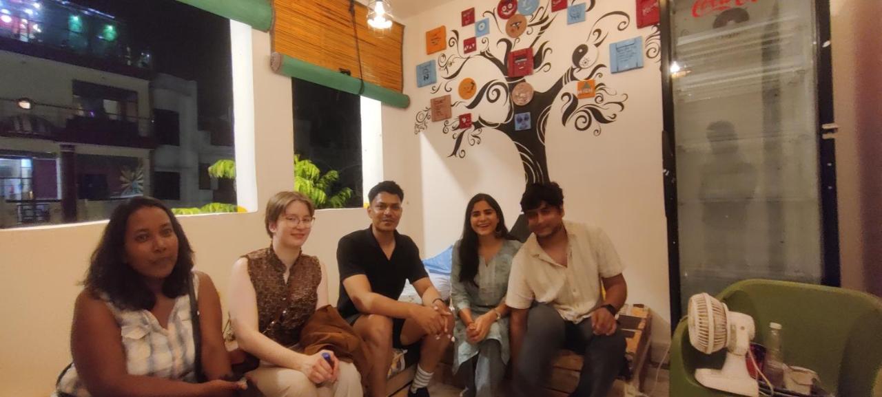 Travel Monkey Hostel Agra  Esterno foto