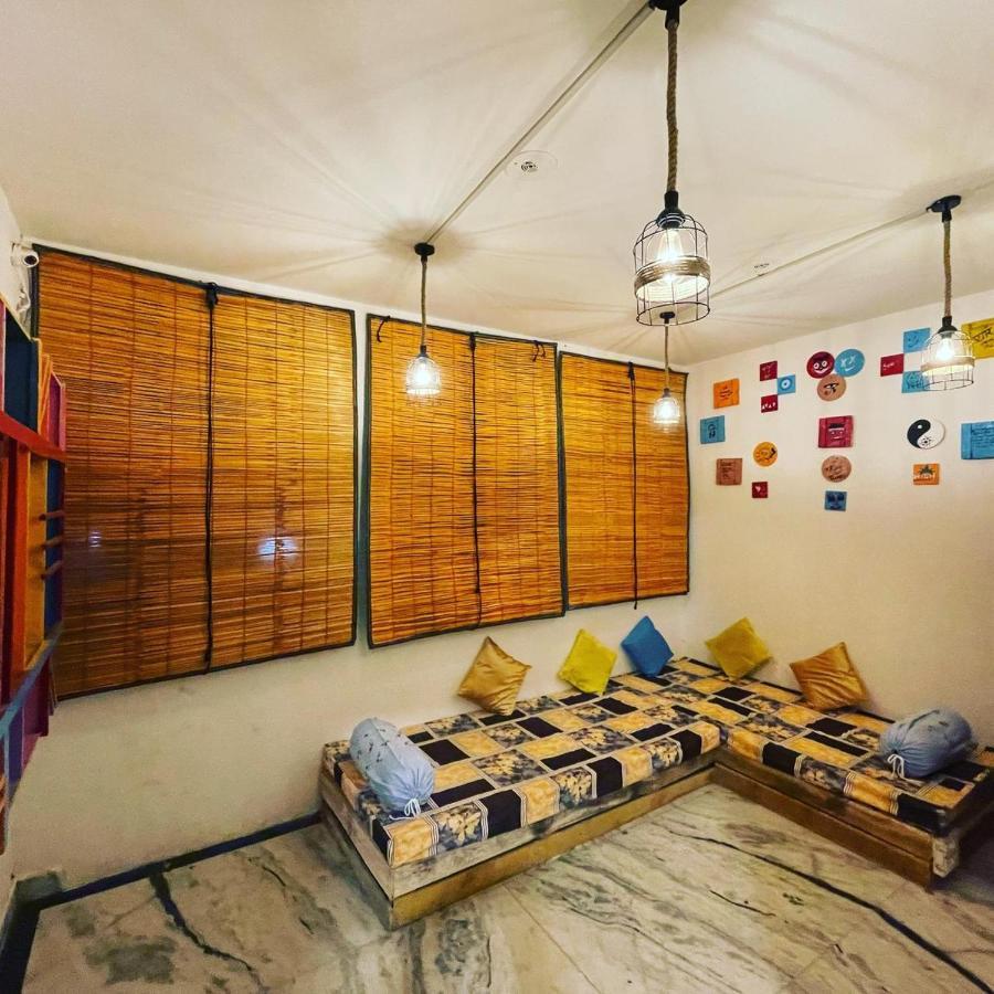 Travel Monkey Hostel Agra  Esterno foto