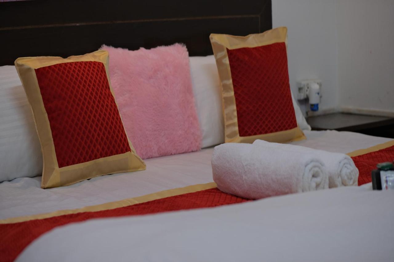 Travel Monkey Hostel Agra  Esterno foto