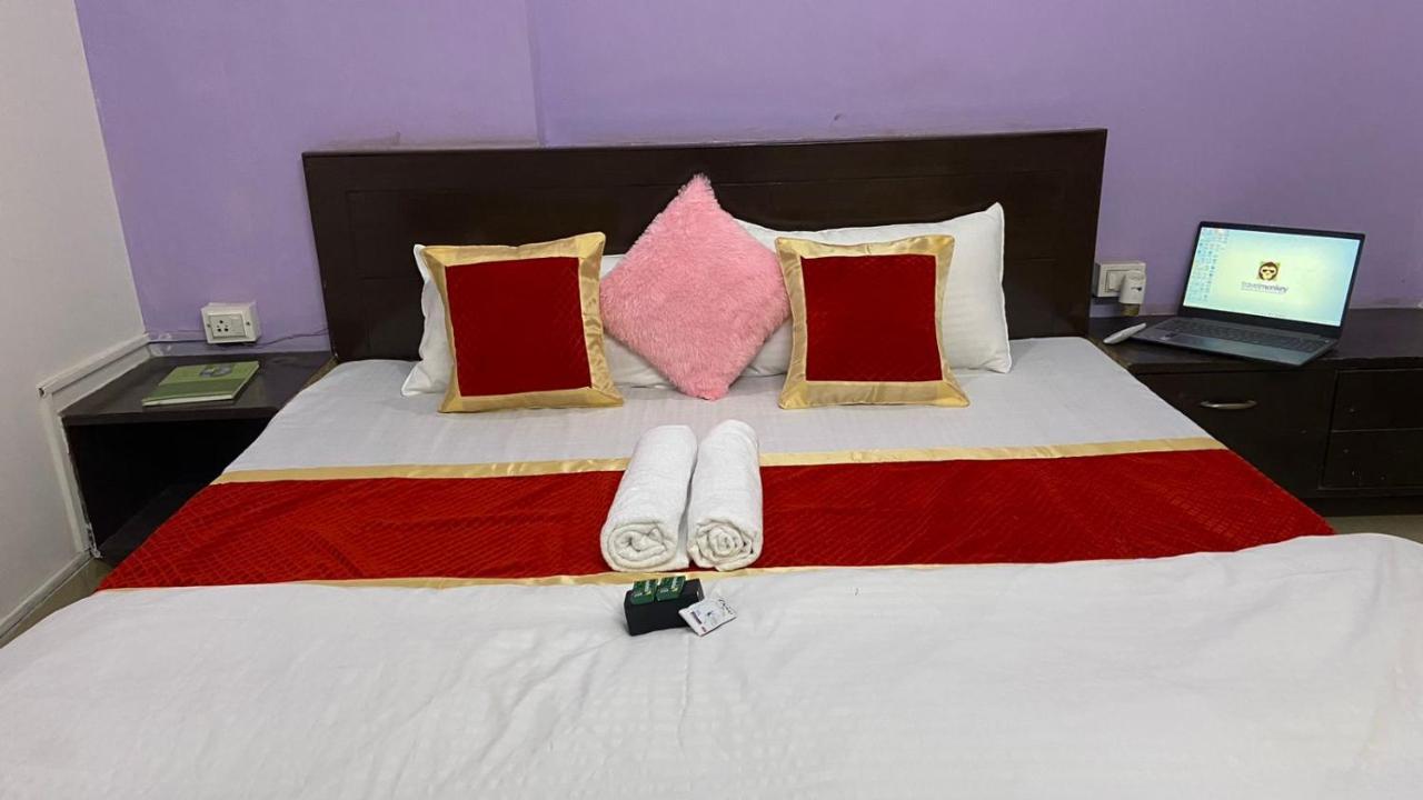 Travel Monkey Hostel Agra  Esterno foto