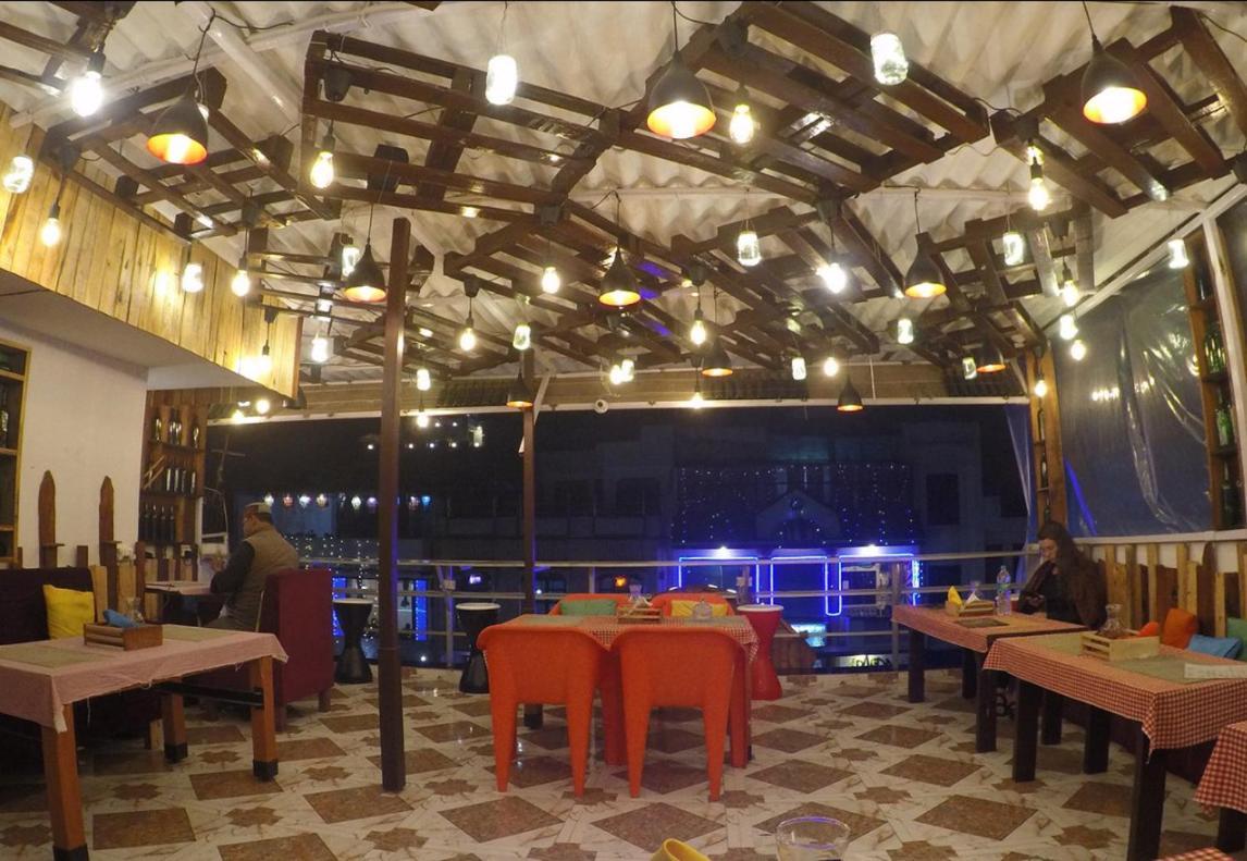 Travel Monkey Hostel Agra  Esterno foto